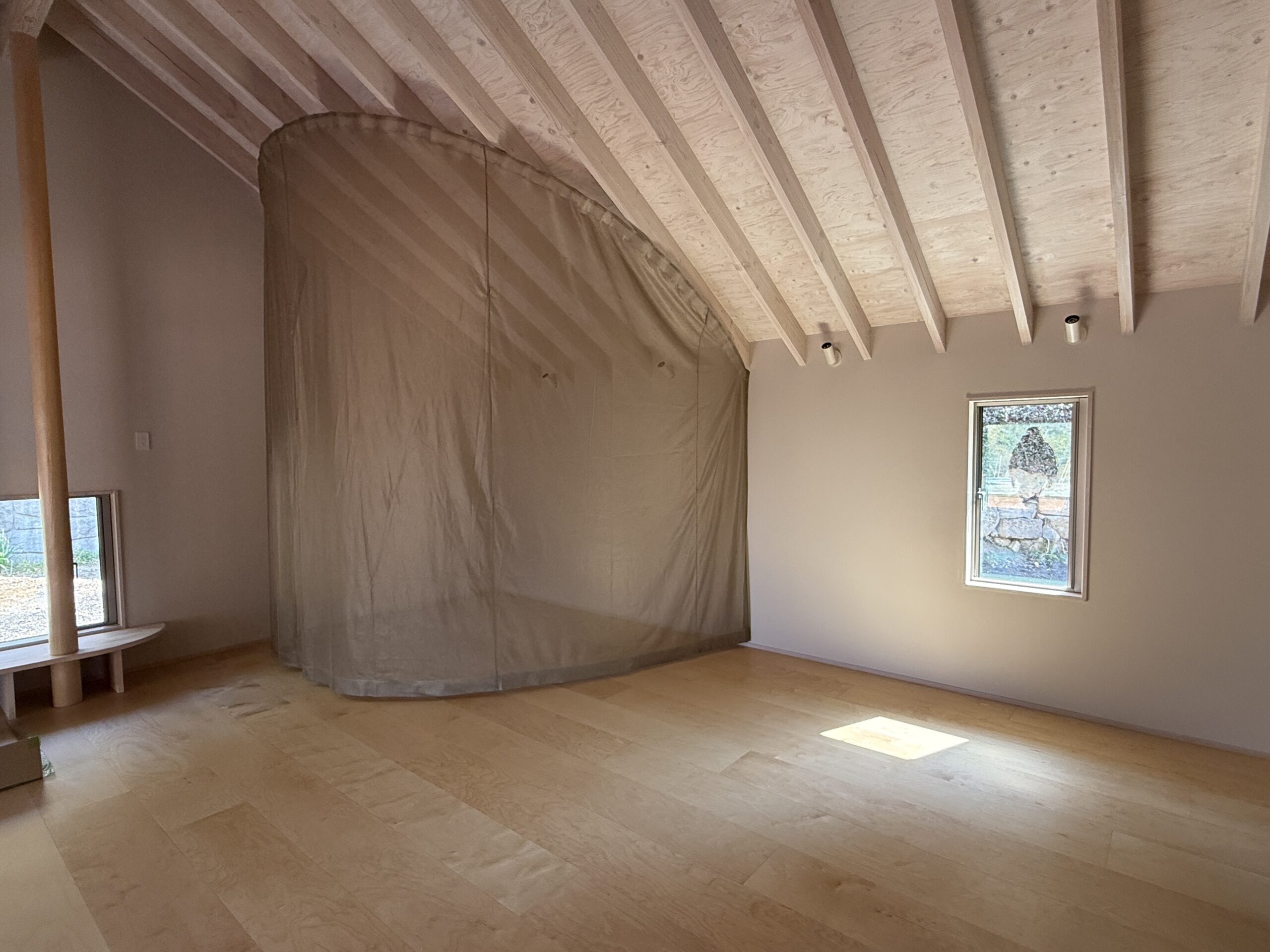 https://curtain-nawate.com/works/%e7%89%b9%e6%ae%8a%e3%82%ab%e3%83%bc%e3%83%86%e3%83%b3%e3%81%93%e3%82%93%e3%81%aa%e7%89%a9%e3%81%8c%e5%87%ba%e6%9d%a5%e3%81%be%e3%81%97%e3%81%9f/